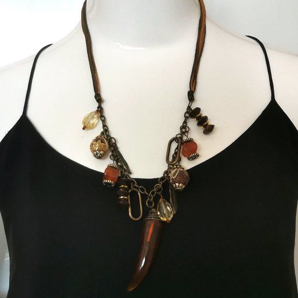 VINTAGE Hand made Earth Tone Resin Beaded Necklace with accent charms - Picture 3 of 6